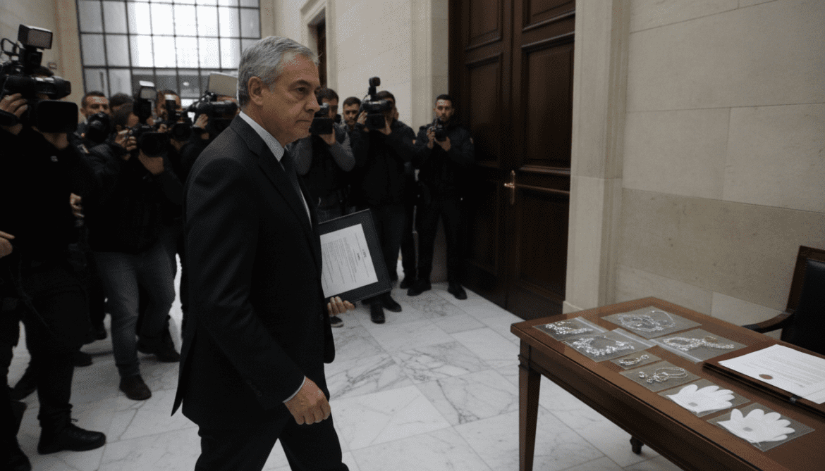Zapatero refuses to testify amid money laundering probe over seized jewellery